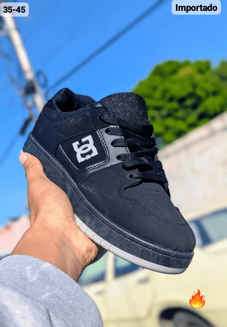 Casual negro DC